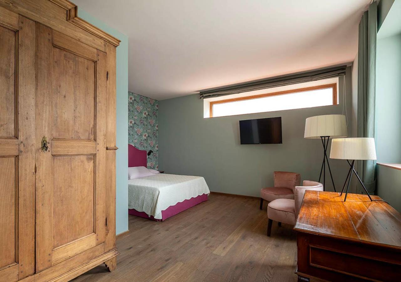 I Quattro Pozzi Guest House La Morra Exterior photo